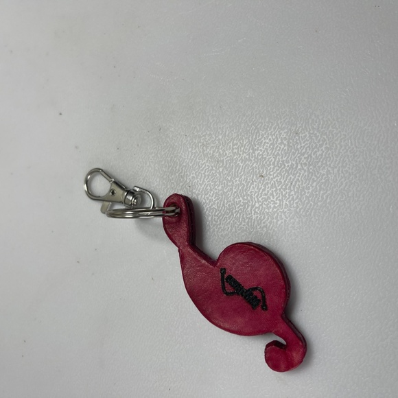 Hypoluxo Pink Treble Clef Keychain - Picture 3 of 3